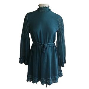 Sea Gypsies by Lost Sister Moon Peasant
Dress‎ Medium Green